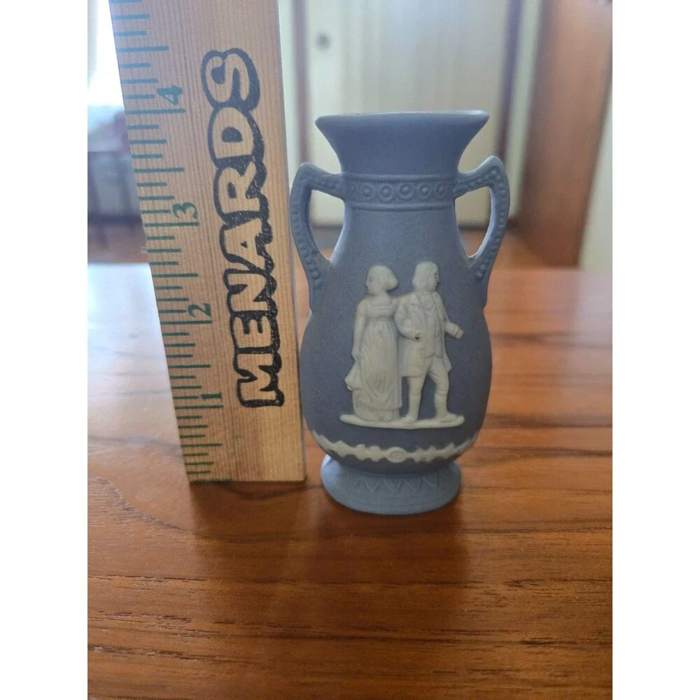 Vtg Wedgewood Miniature Blue and White Jasperware Handled Vase
